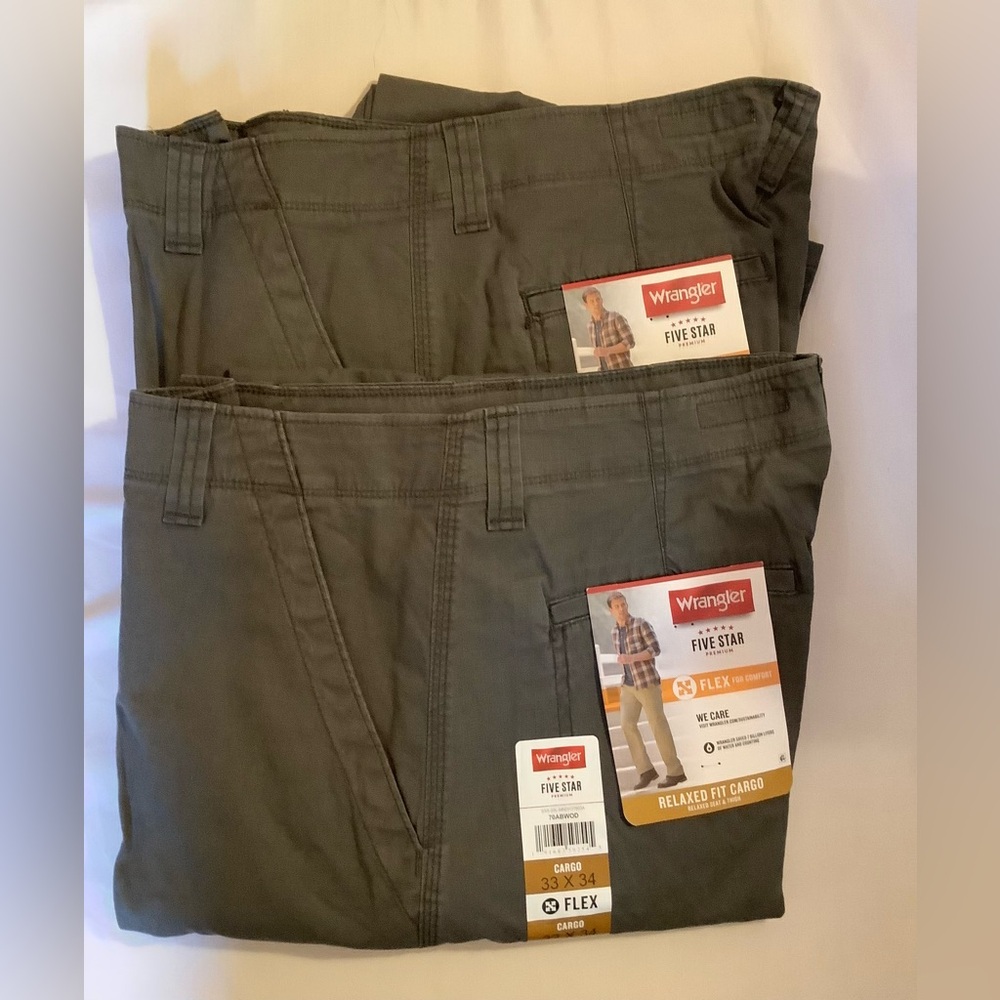 Wrangler Men's Dark Green Cargo Pants TWO PAIR!!
